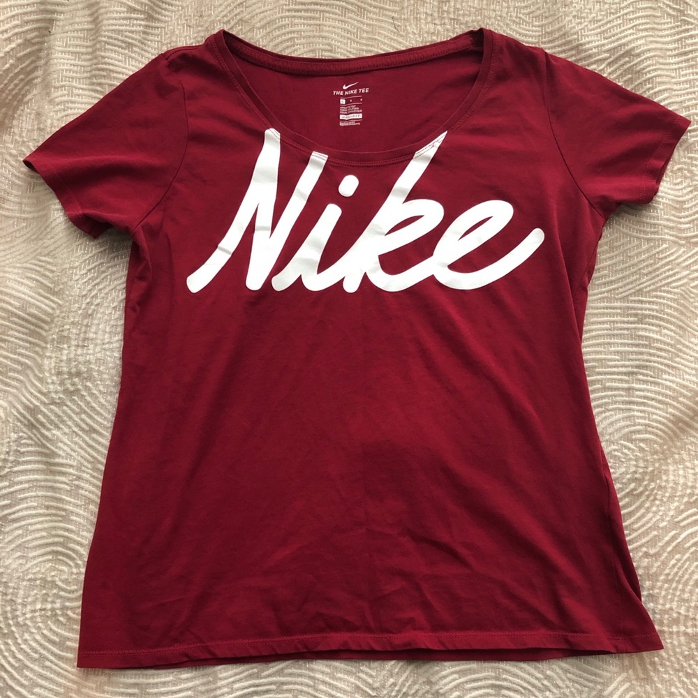 Nike tee